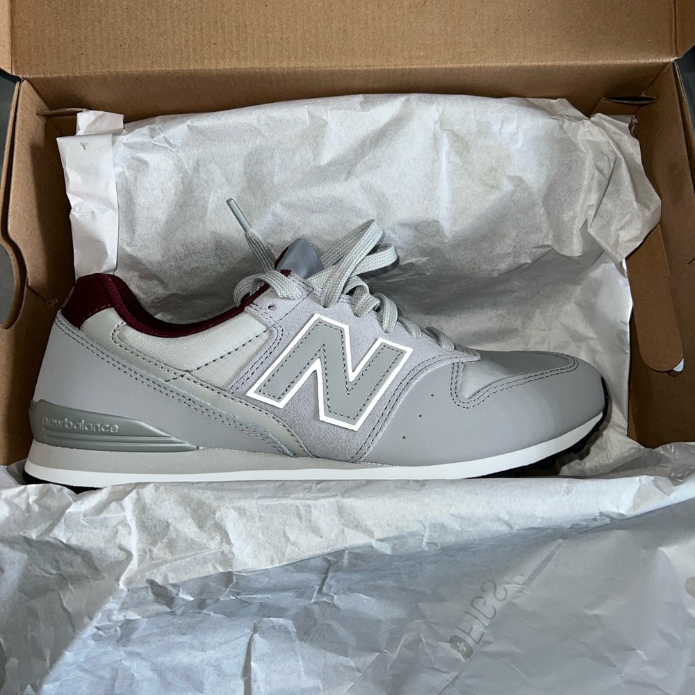 Figs New balance (9.5W)